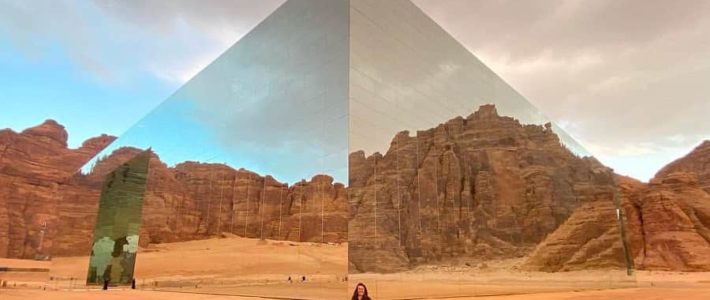 Maraya : le plus grand bâtiment en miroir est au milieu du désert